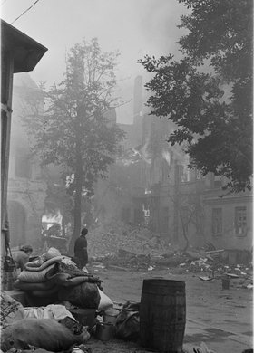 Pożar kamienicy przy placu Jana Henryka Dąbrowskiego 4