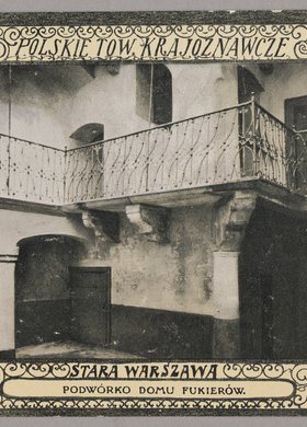 Podwórze kamienicy Fukierów przy Rynku Starego Miasta 27