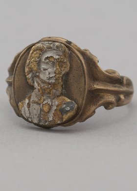 Pierścień pamiątkowy z popiersiem Tadeusza Kościuszki