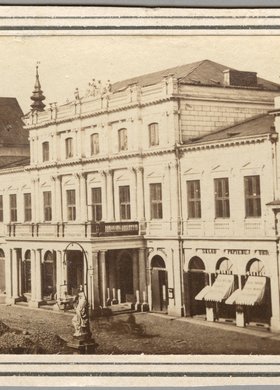 Gmach Resursy Obywatelskiej przy Krakowskim Przedmieściu