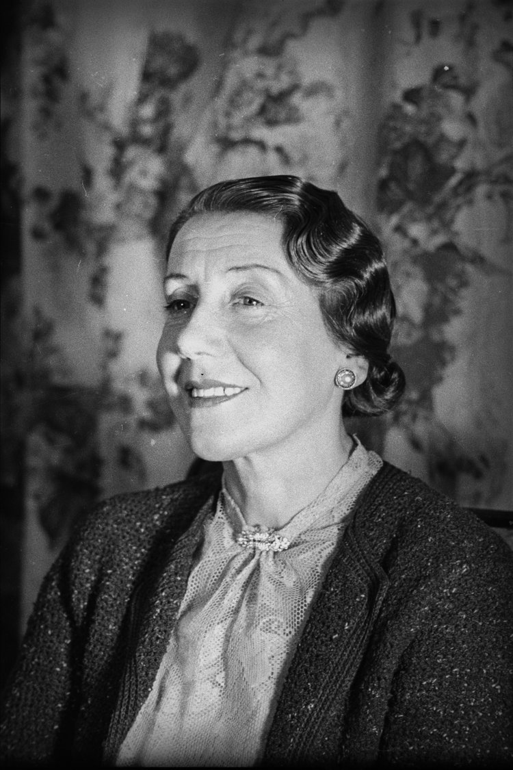 Portret Ireny Pokrzywnickiej-Borowskiej