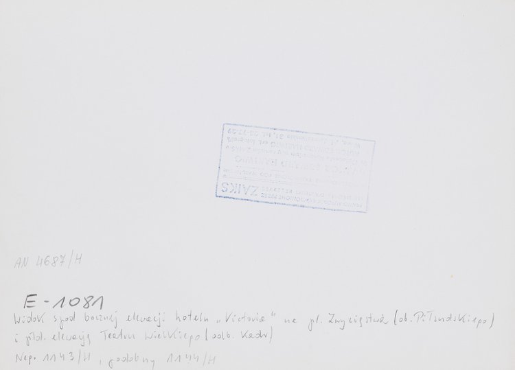 Hotel Victoria i plac Zwycięstwa (ob. marsz. Józefa Piłsudskiego)