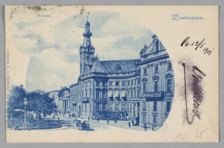 Ratusz na placu Teatralnym