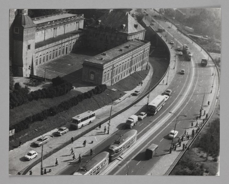 Widok z góry na trasę W-Z i pałac Pod Blachą