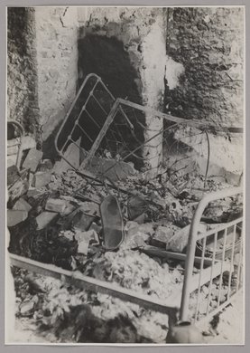 Ruiny szpitala powstańczego w podziemiach pałacu Raczyńskich przy ulicy Długiej 7