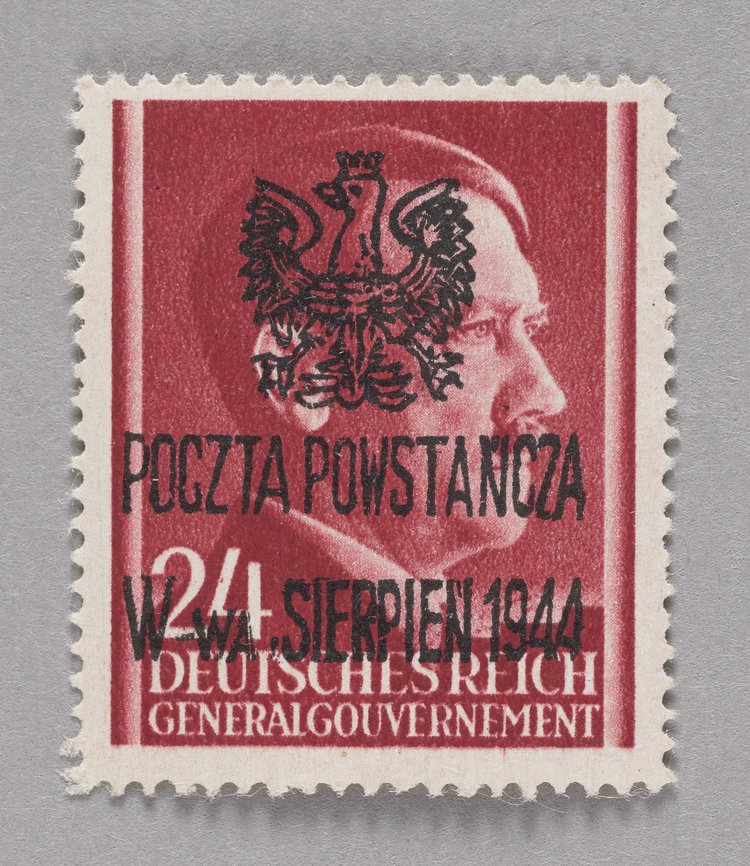 Znaczek pocztowy Poczty Polowej AK z Oddziału Pocztowego I Obwodu Śródmieście (ul. Szpitalna 4) nadrukowany litograficznie na niemieckim znaczku pocztowym Generalnego Gubernatorstwa z podobizną Adolfa Hitlera wartości 24 groszy