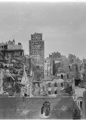 Panorama ruin zabudowy Śródmieścia