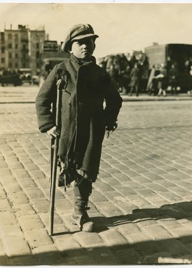 Portret chłopca w Alejach Jerozolimskich