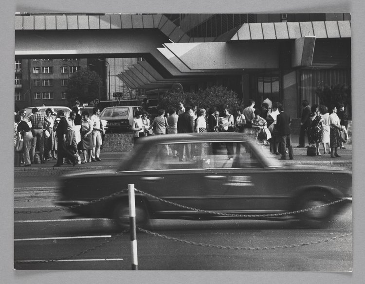 The rear of Hotel Forum