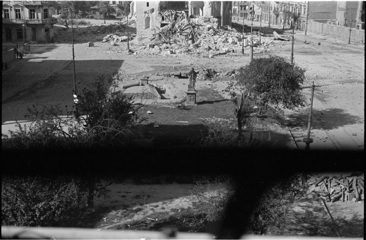 Panorama placu Trzech Krzyży