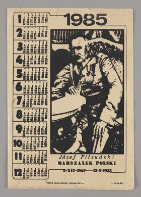 Kalendarz na rok 1985 z podobizną marsz. Józefa Piłsudskiego