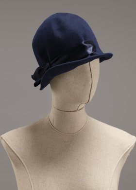 Kapelusz damski filcowy typu kask