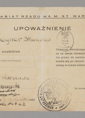 Upoważnienie na swobodne poruszanie się po ulicach Warszawy w czasie alarmu lotniczego dla Stanisława Szteynera