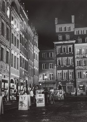 Rynek Starego Miasta w wieczornym oświetleniu