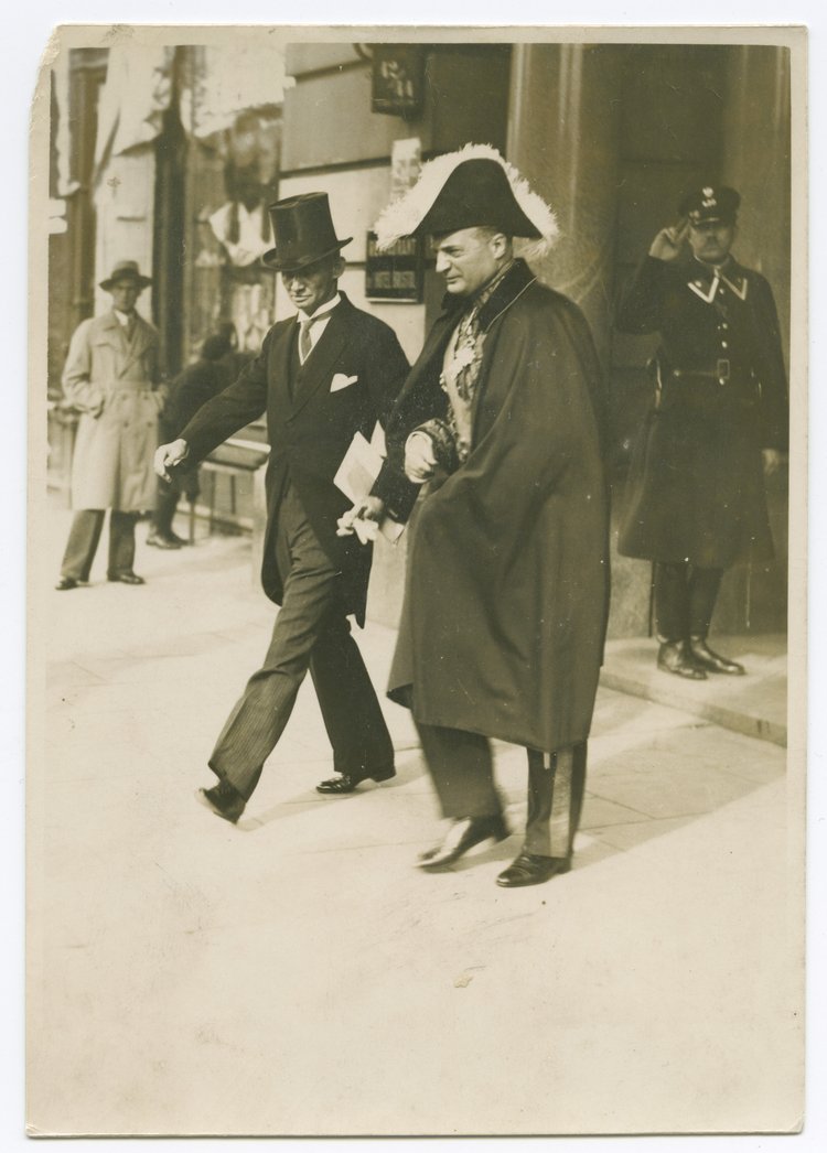 Dyplomata Karol Romer w towarzystwie posła chińskiego