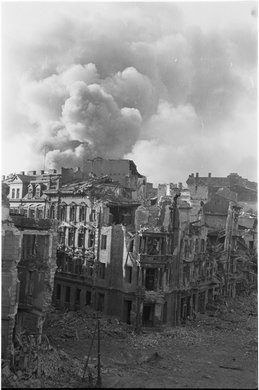 Zniszczenia zabudowy przy ulicy Marszałkowskiej