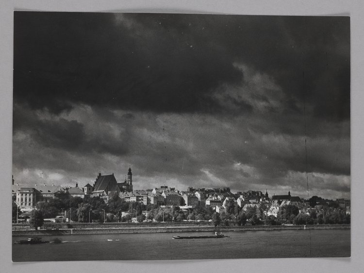 Panorama Starego Miasta widziana z praskiego brzegu