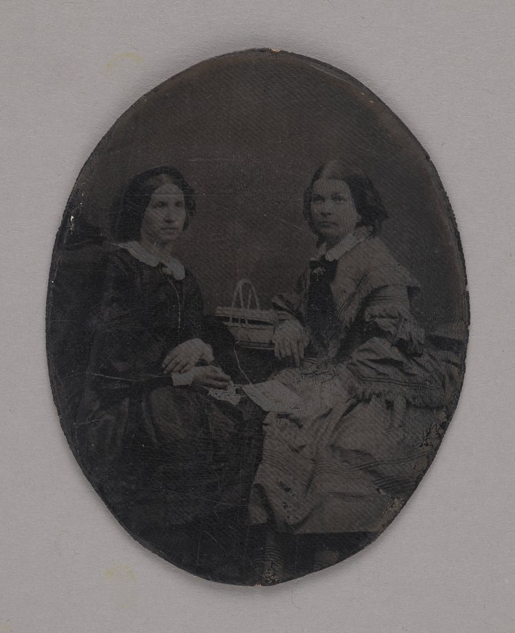 Portret dwóch nieznanych kobiet