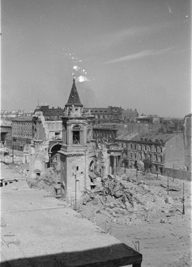 Panorama placu Trzech Krzyży