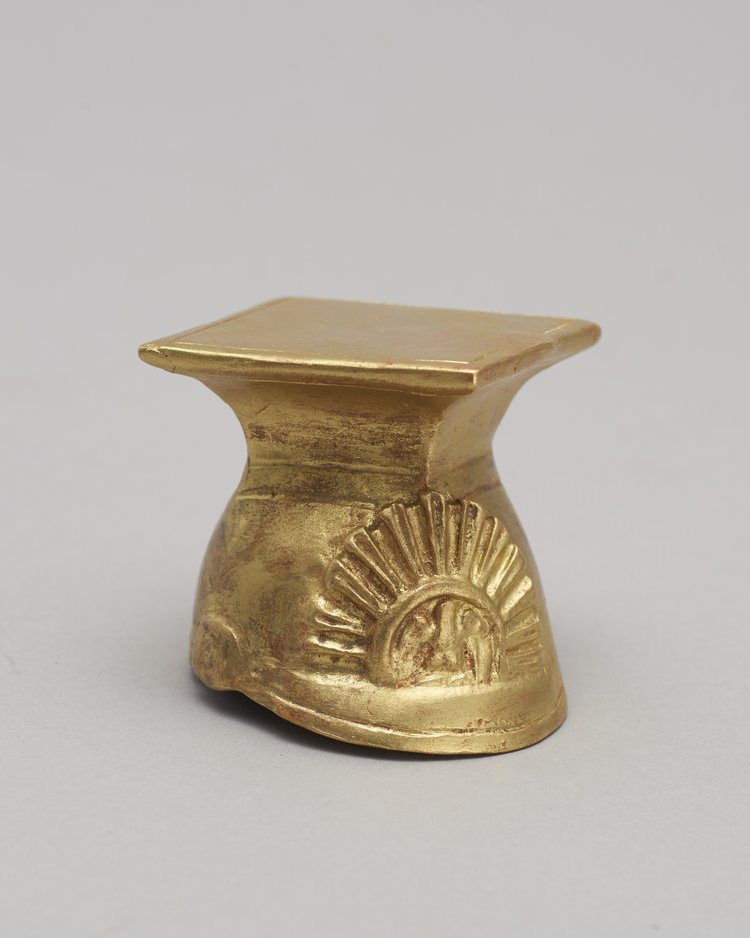 Zegar kominkowy z postacią księcia Józefa Poniatowskiego na koniu