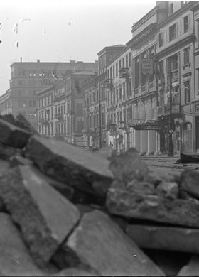 Nowy Świat od wylotu ulicy Pierackiego (Foksal)