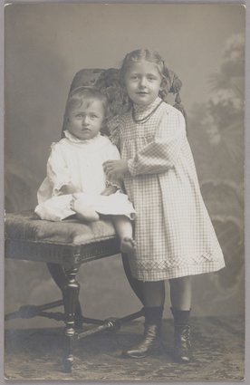 Alina Scholtz z siostrą Stanisławą