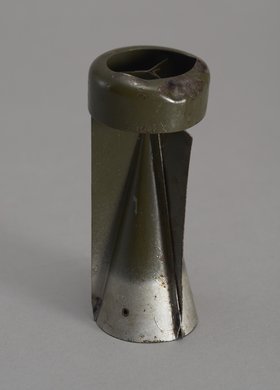 Lotka niemieckiej bomby zapalającej zrzuconej na Warszawę we wrześniu 1939 roku