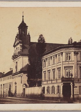 Ulica Leszno z kościołem Narodzenia Najświętszej Marii Panny