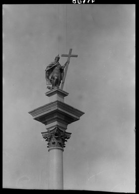 Kolumna Zygmunta, zbliżenie figury króla