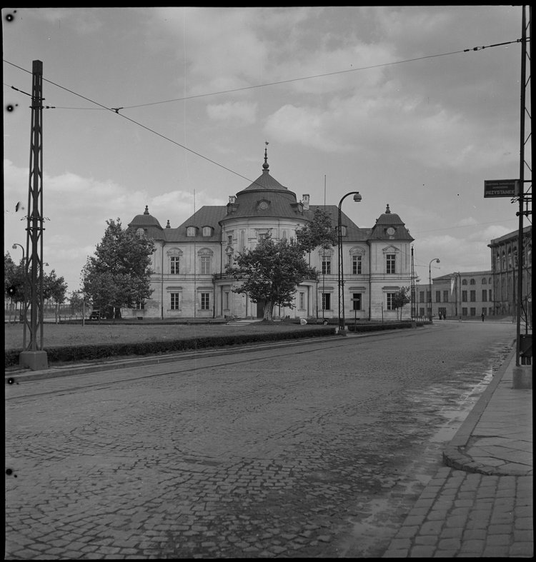 Pałac Przebendowskich-Radziwiłłów przy Trasie W-Z