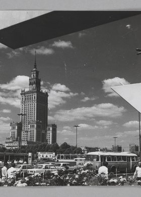Widok spod hotelu Forum na Pałac Kultury i Nauki