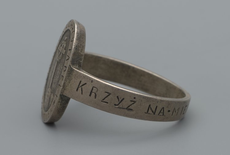 Pierścień upamiętniający poświęcenie krzyża na Cytadeli", 1916