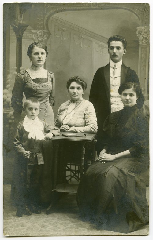 Portret Stasia Grzebiliszewskiego, Zofii, Franciszki i Jana Krasuskich oraz Pauliny Chołodzińskiej
