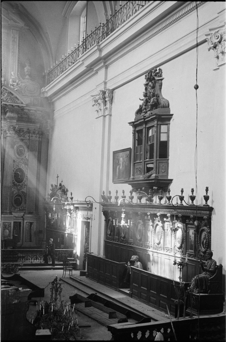 Wnętrze kościoła św. Krzyża