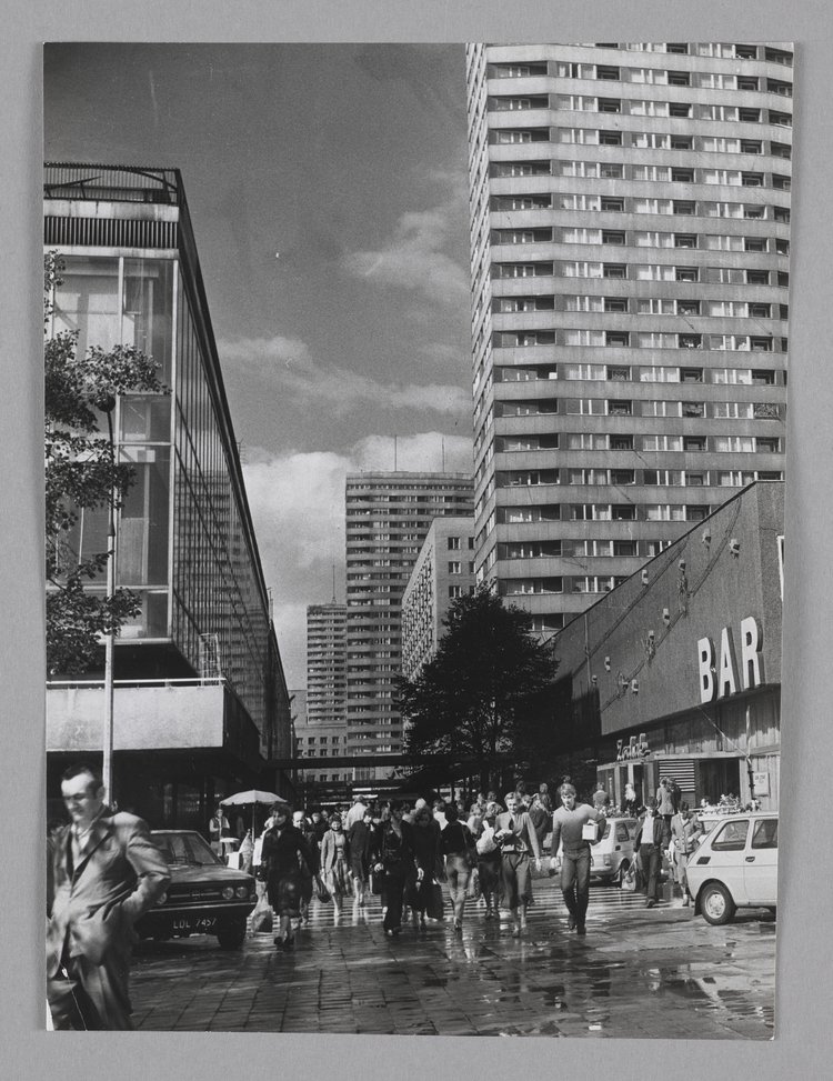 Pasaż Śródmiejski (obecnie: Pasaż Stefana "Wiecha" Wiecheckiego) i bar Zodiak