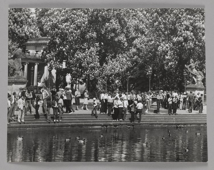 Fragment tarasu Pałacu na Wyspie w Łazienkach Królewskich