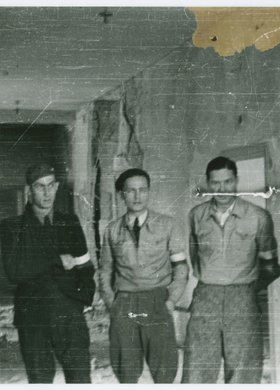 Powstanie warszawskie. Żołnierze AK w kwaterze dowództwa III Zgromadzenia "Konrad"