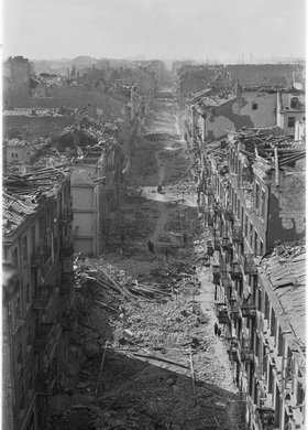 Panorama ruin zabudowy przy ulicy Pańskiej