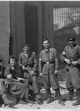 Żołnierze z kompanii "Andrzej" Zgrupowania AK "Bartkiewicz"