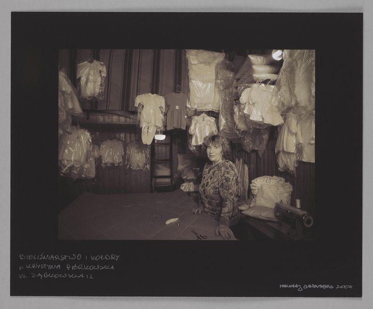 "Bieliźniarstwo i kołdry, p. Krystyna Piórkowska, ul. Ząbkowska 12"