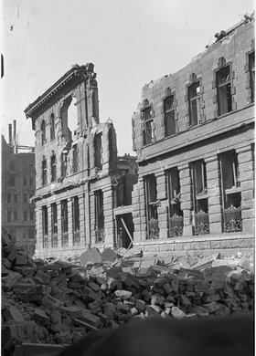 Ruiny gmachu Poczty Głównej