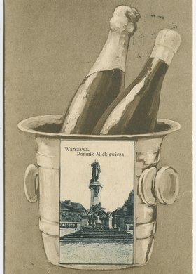 Dwie butelki szampana i pomnik Adama Mickiewicza