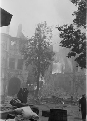 Pożar kamienicy przy placu Dąbrowskiego 4