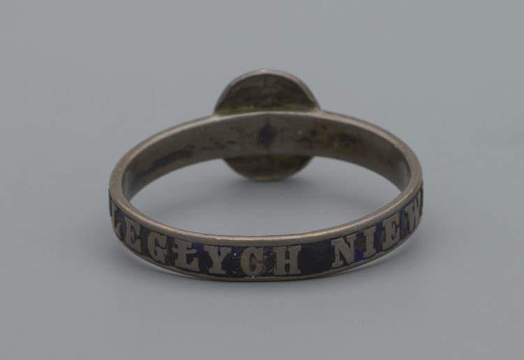 Obrączka patriotyczna żałobna