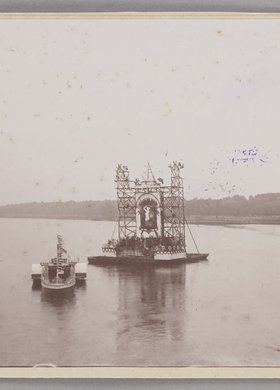 Wizyta cara Mikołaja II Romanowa, łodzie na Wiśle