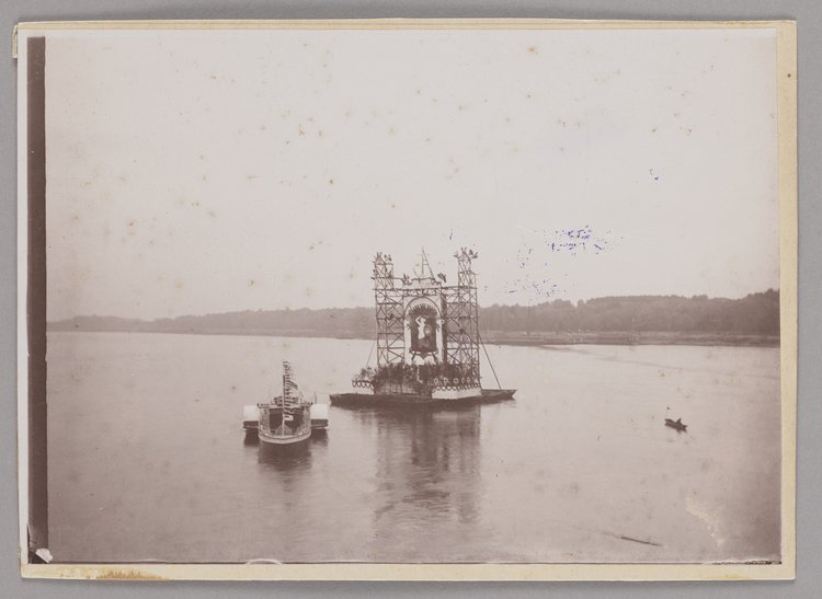 Wizyta cara Mikołaja II Romanowa, łodzie na Wiśle