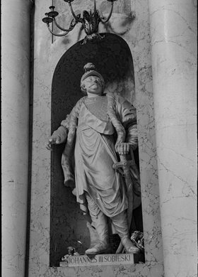 Rzeźba Jana III Sobieskiego w pałacu w Łazienkach Królewskich