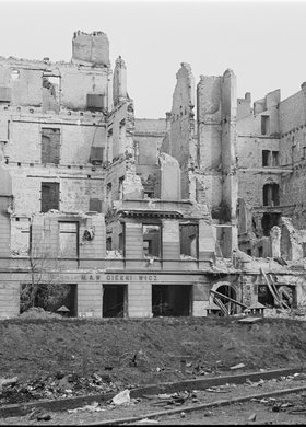 Ruiny kamienicy przy ulicy Jasnej 4