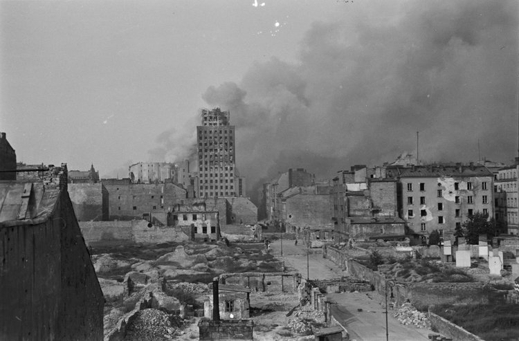 Panorama ruin zabudowy Śródmieścia przy ulicy Świętokrzyskiej