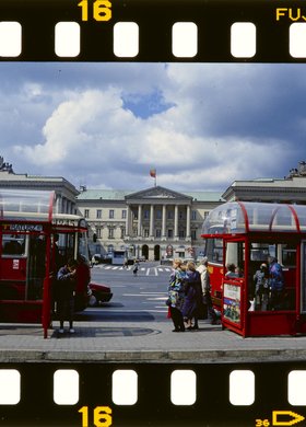 Urząd Miasta i przystanki na placu Bankowym